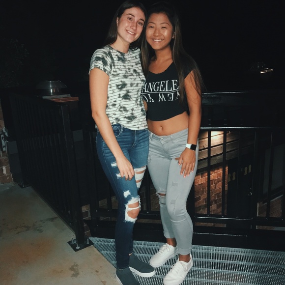 Meet your Posher, Stephanie - Picture 6 of 8